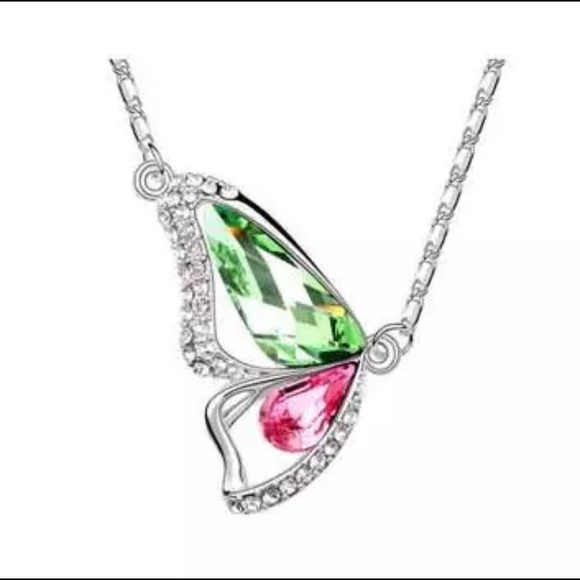 Jewelry - (Last 1) Austrian Crystal Necklace with Swarovski.